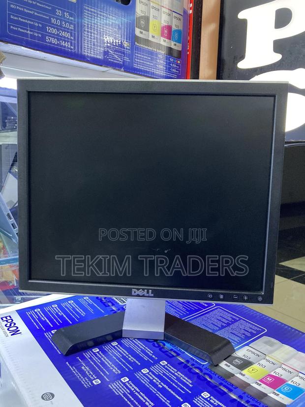 Dell 17-Inch Square Hd Monitor – Business Ready