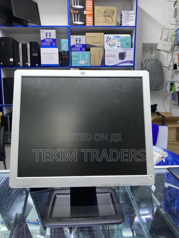Hp 17” Square Monitor – 720p Hd Display