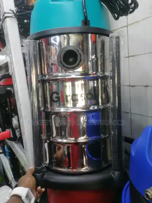High Standard 30l Girasol Vacuum Cleaner