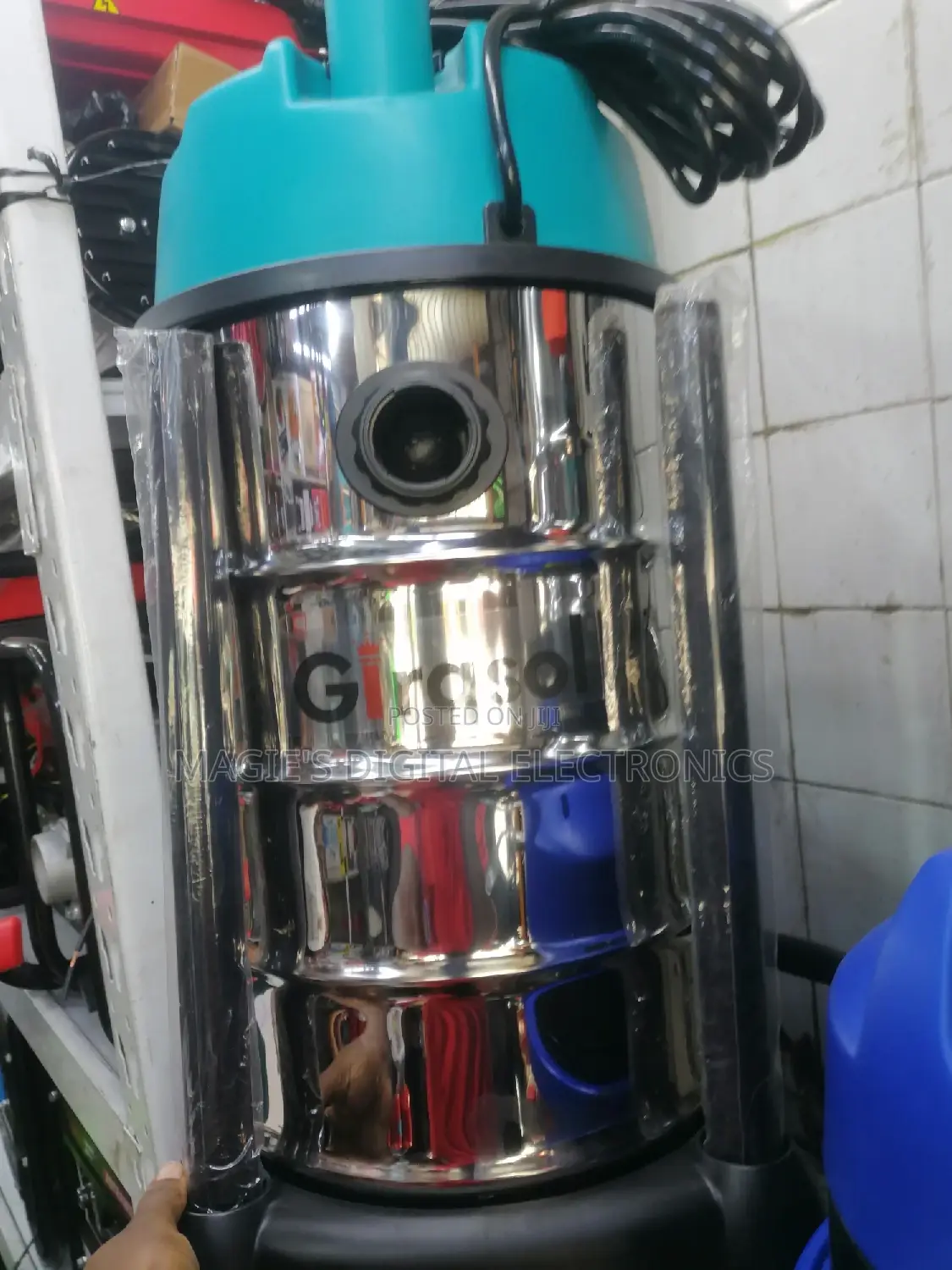 Well Performing 30l Girasol Vacuum Cleaner