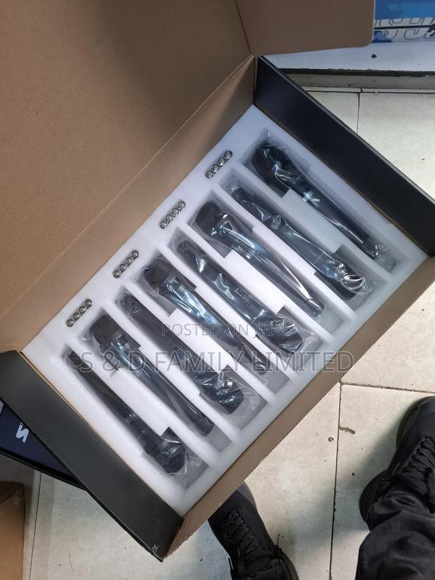 Shure Glxd98 Eight in One Wireless Microphone - thumbnail 5