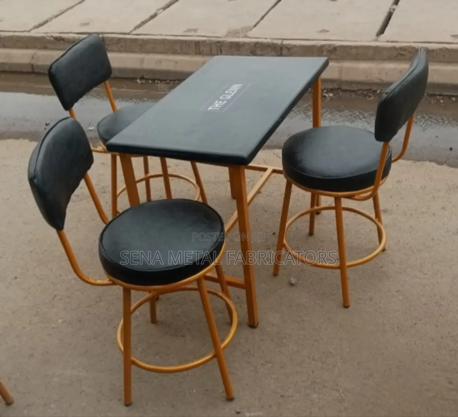 Bar Table Set With Logo,3 Counter Stools.