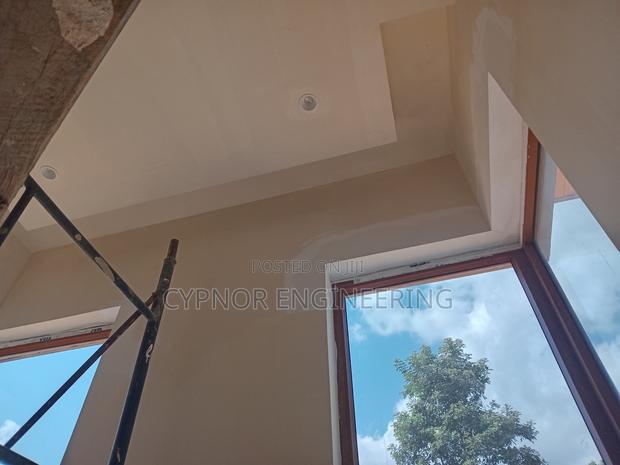 Streamlined Style Electric Curtain Automation - thumbnail 4