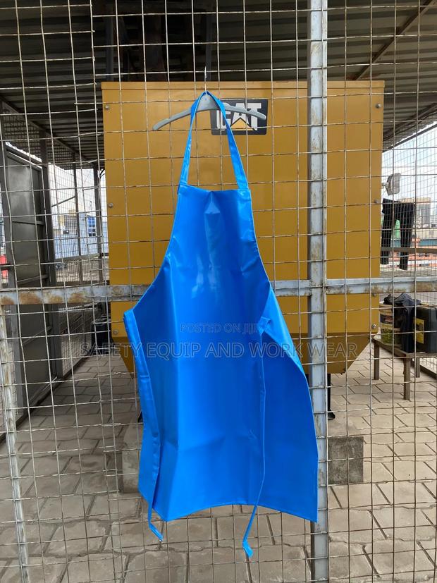 Pvc Aprons Waterproof Protection For Industrial Use.