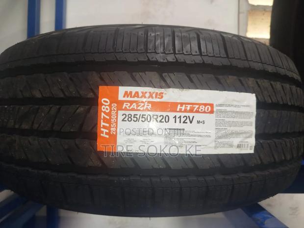 285/50 R20 Maxxis Razr Ht780
