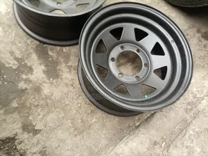 Nissan Caravan Black Rims Size 15