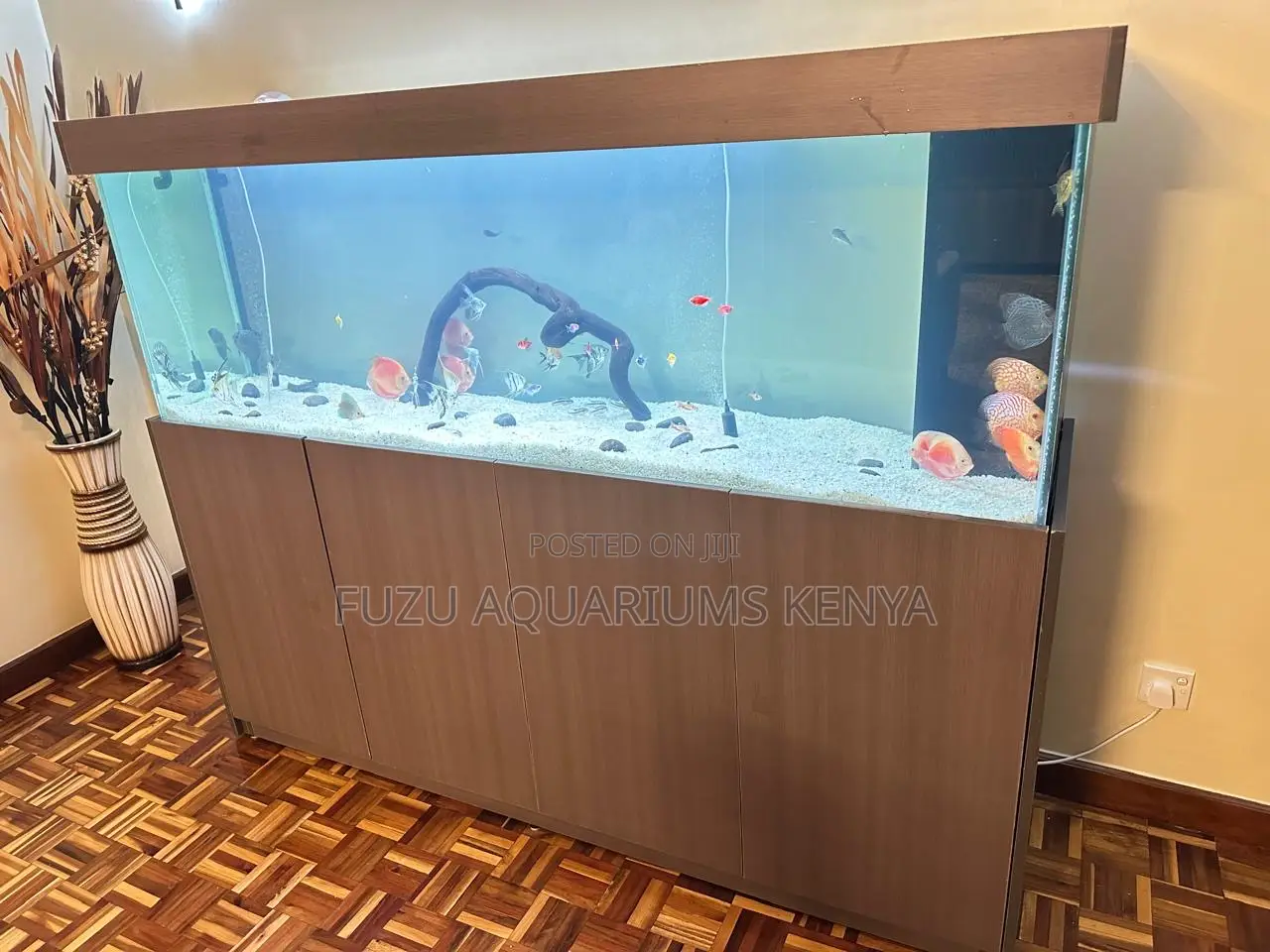 Wood-Finish Cabinet Aquarium for Luxury Homes
