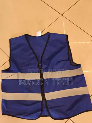 Reflector Jacket With A Zip****