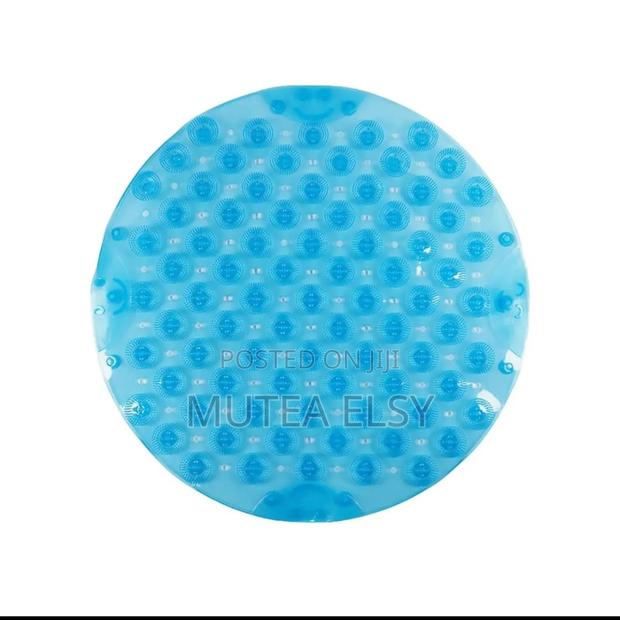 Round Antislip Bathroom Mats - thumbnail 5