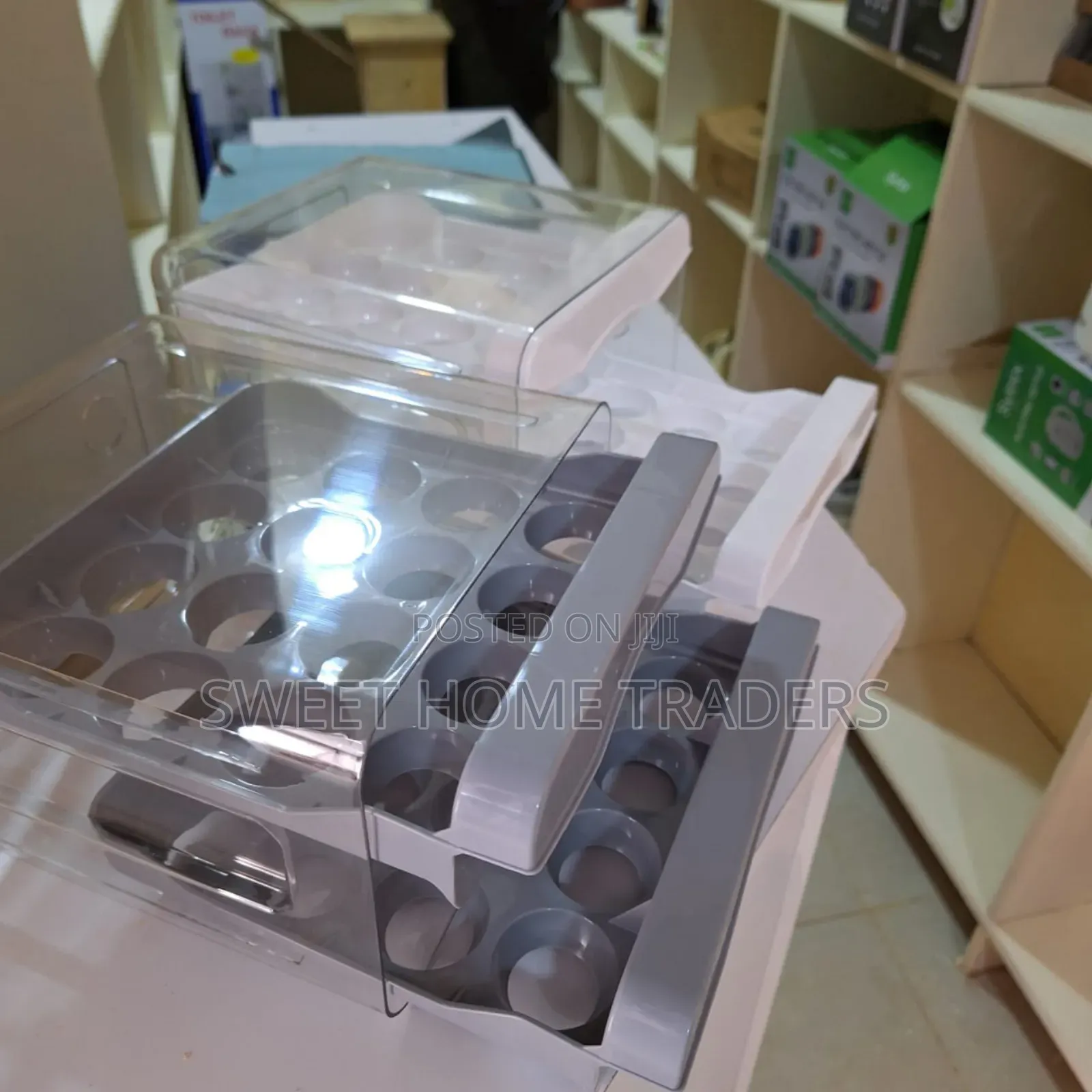 *32pcs Egg Storage Box*