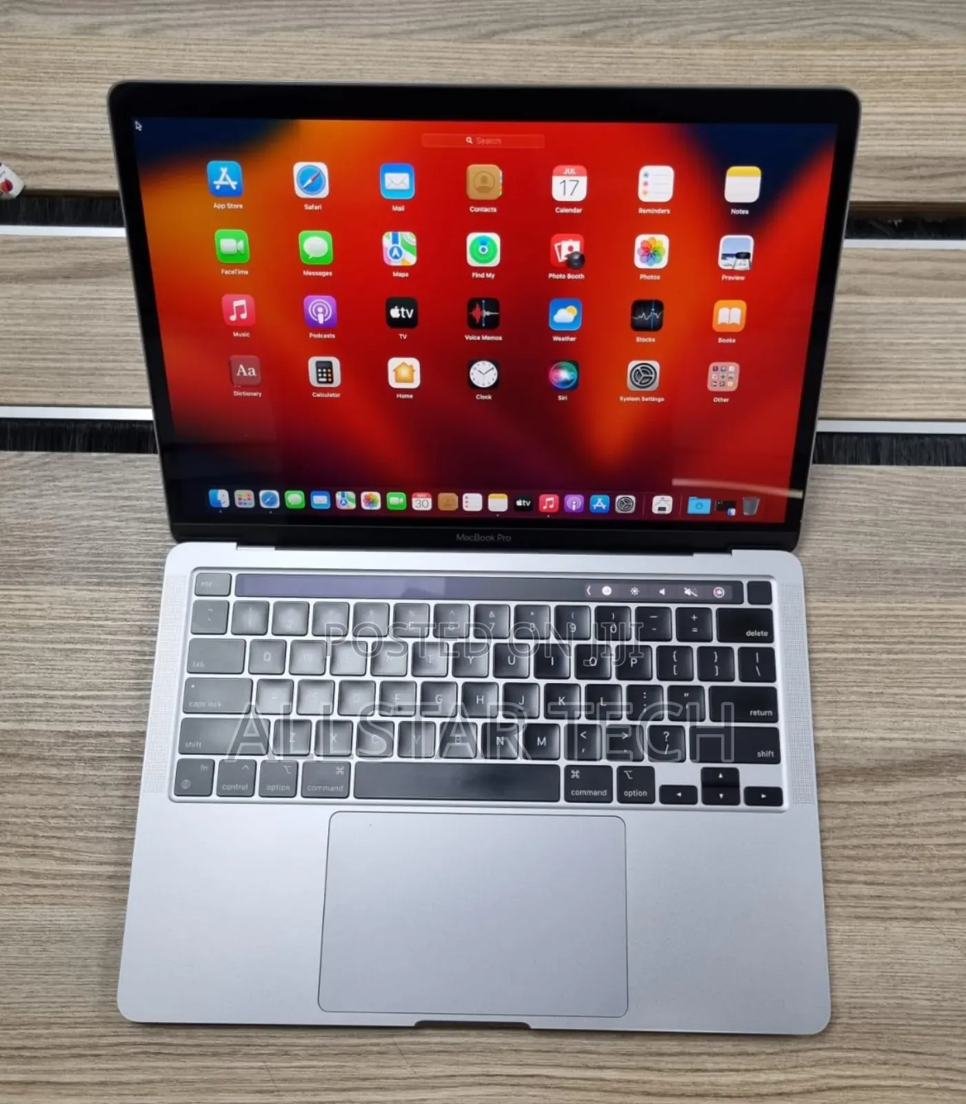 Laptop Apple MacBook Pro 2020 16GB Intel Core I7 SSD 256GB