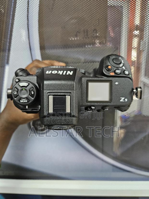 Nikon Z9 Mirrorless Camera - thumbnail 2