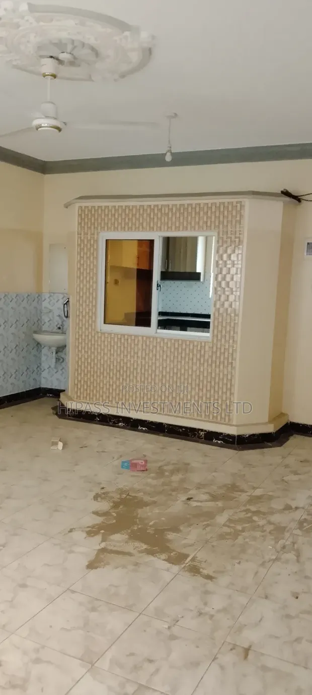 4bdrm Block of Flats in Tudor for rent