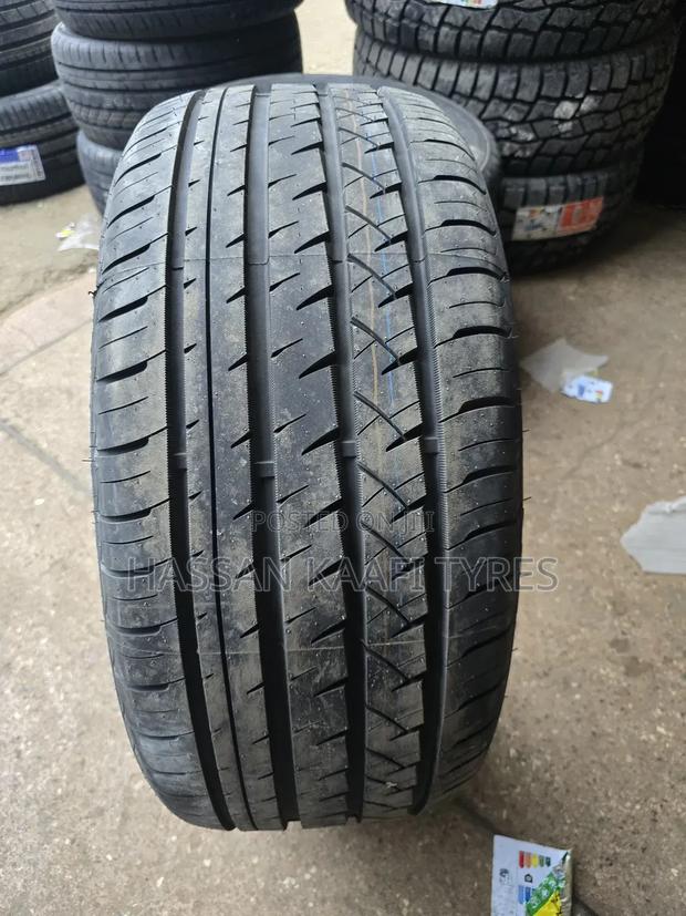 285/45r19 Grenlander Tyre - thumbnail 2