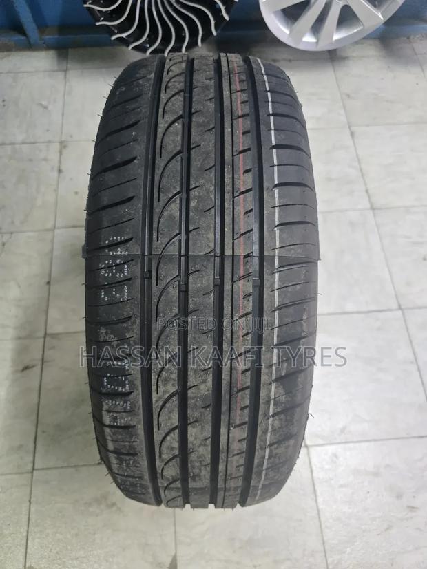 215/55r17 Goodard Tyre - thumbnail 2