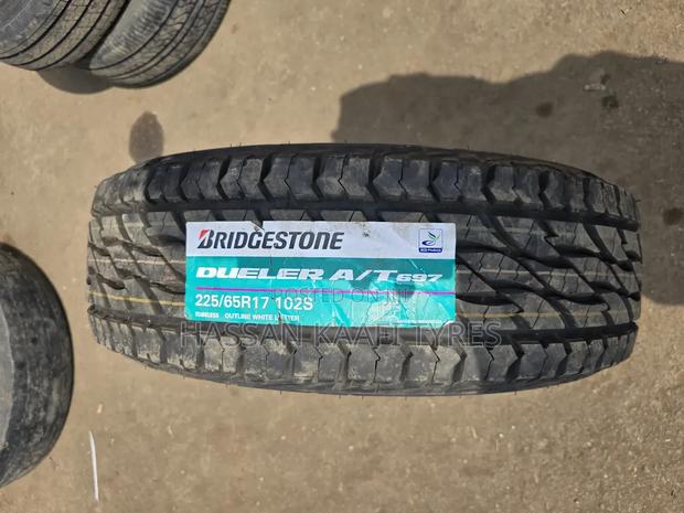 225/65r17 Bredgstone Tyre At