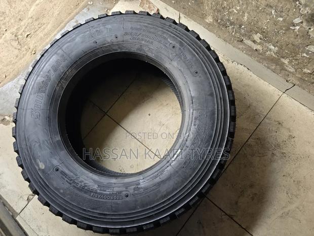 265/70r19.5 Bredgstone Tyre - thumbnail 3
