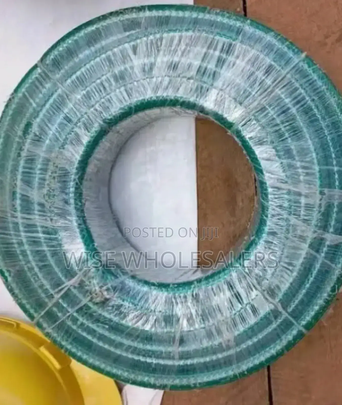3⁄4*15 Metres Green Braided Pipe Available