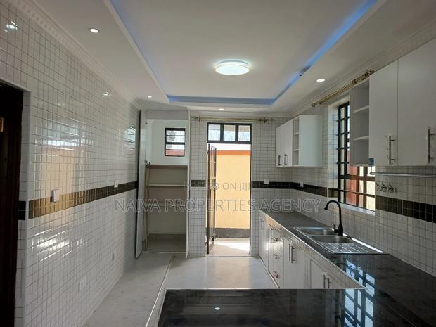 3bdrm Bungalow in Junction, Ruiru for sale - thumbnail 4