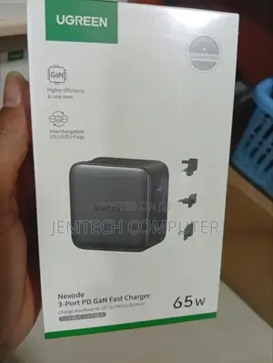 Ugreen 65w Gan Fast 3-Port Charger With Uk/Us/Eu Plugs