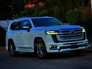 Toyota Land Cruiser Prado 2022 Pearl