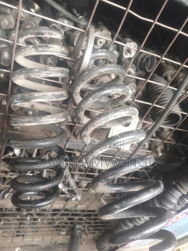 Toyota Ist Rear Springs  - thumbnail 2