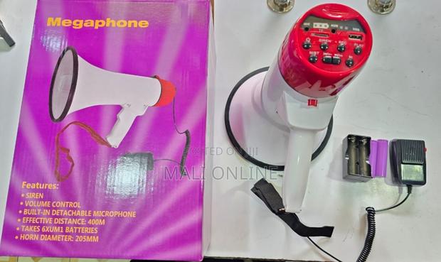 Portable Rechargeable Megaphone With Detachable Microphone - thumbnail 4