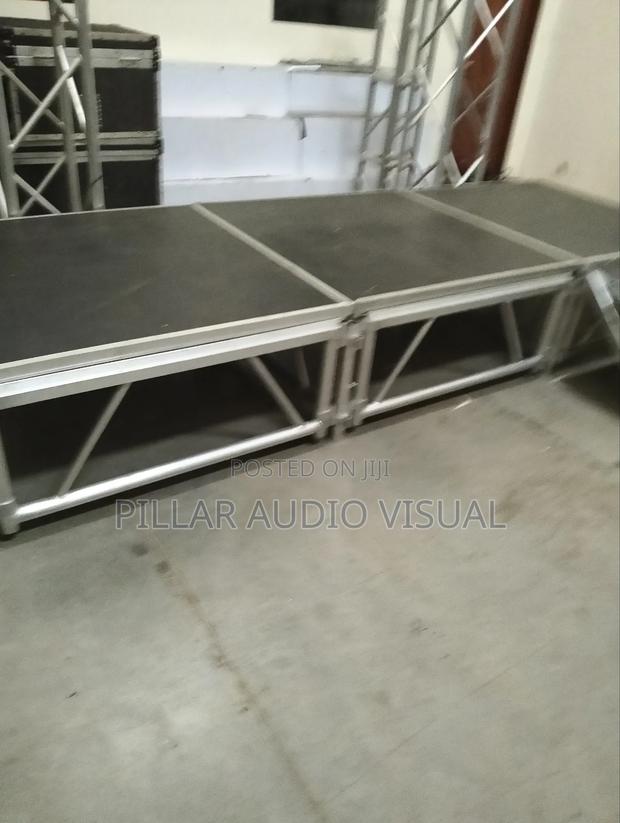Platform, Stage, Raised Dias, Podium for Hire - thumbnail 3