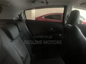 Honda Vezel 1.5 Hybrid 2WD 2018 White