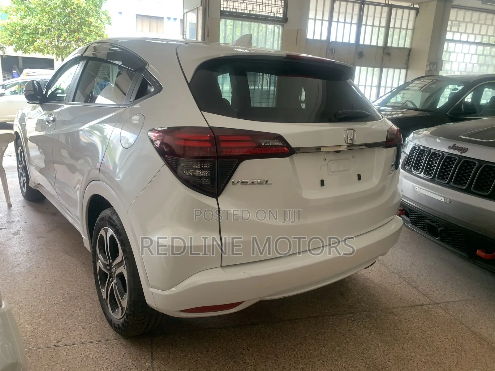 Honda Vezel 1.5 Hybrid 2WD 2018 White