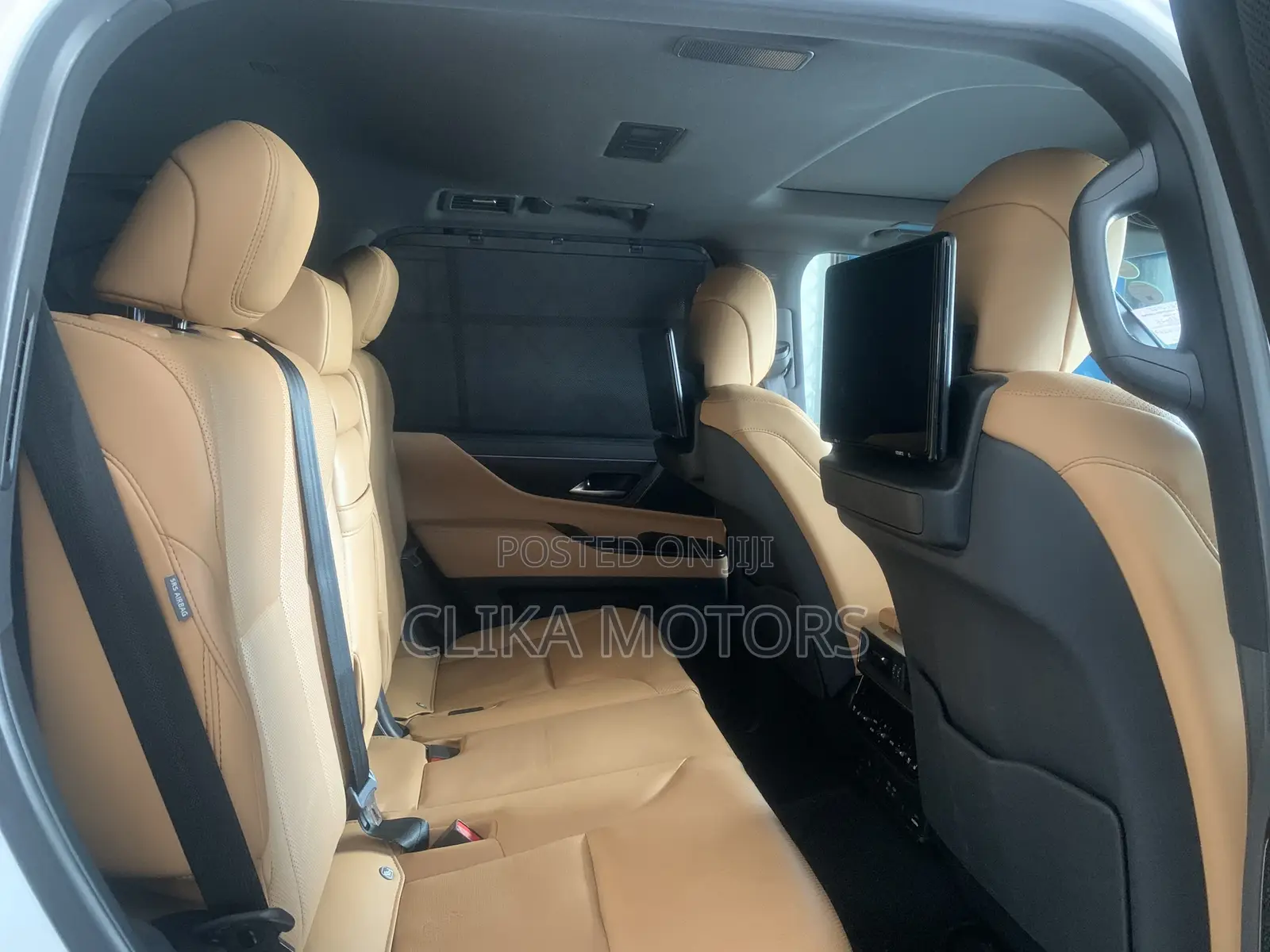 Lexus LX 2023 White