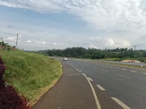 Kirinyaga, Kiini Eng. Construction 1 Acre