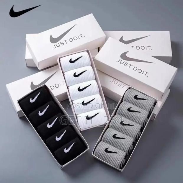 *5pairs Tube Nike Cotton Socks Pack*

♦ Size: Free Size  
*