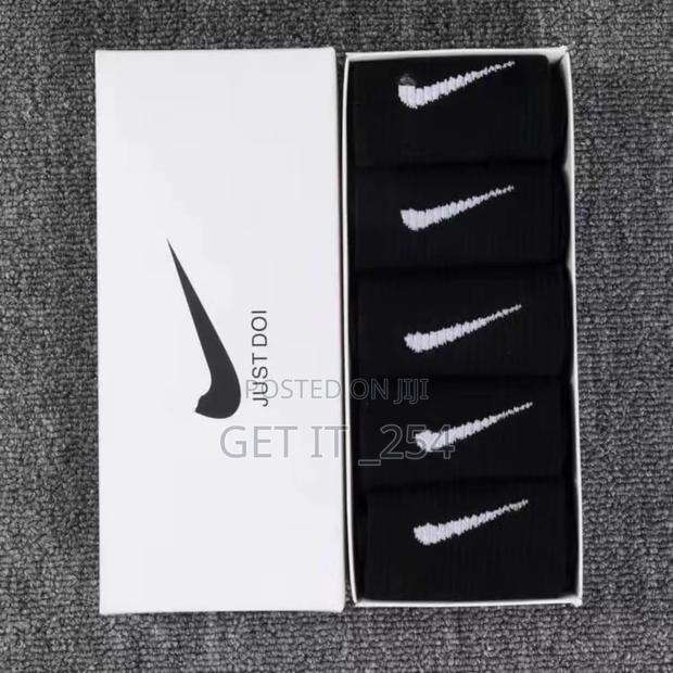 *5pairs Tube Nike Cotton Socks Pack*

♦ Size: Free Size  
* - thumbnail 4