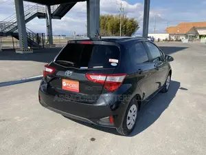 Toyota Vitz 1.0 FWD 5dr 2018 Black