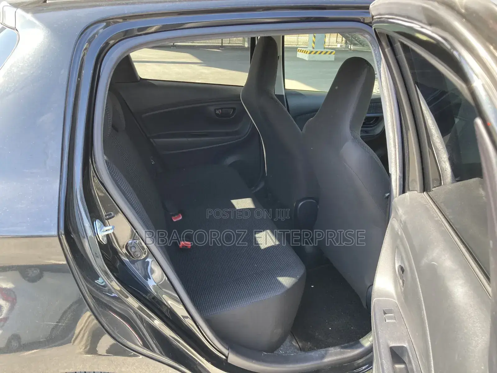 Toyota Vitz 1.0 FWD 5dr 2018 Black