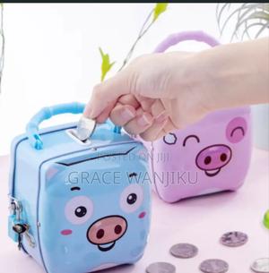 Squared Pig Bank - main view