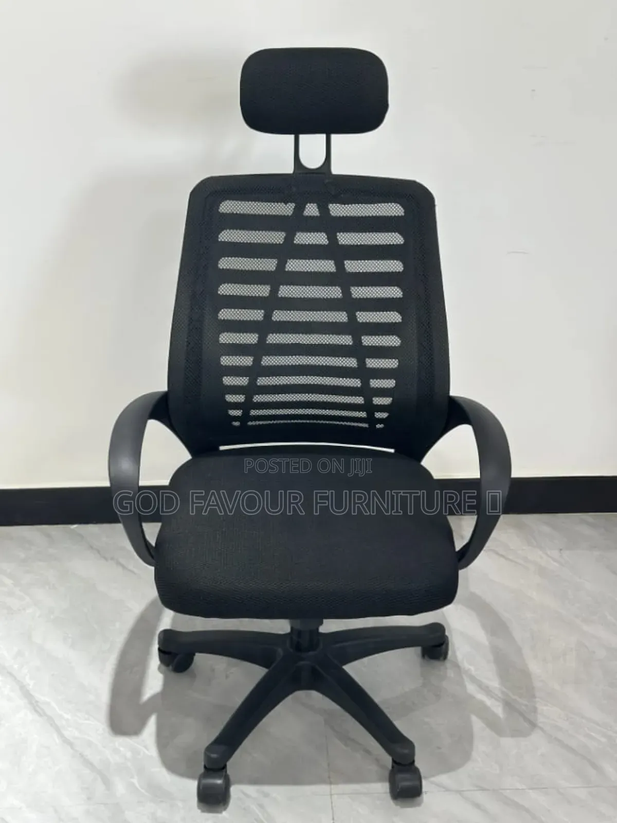 Generic Swivel Headrest Office Chair Black Fjt5