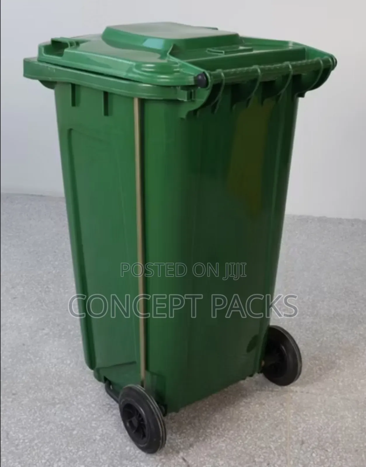 Outdoor 100litres Large Garbage Bin With Wheels.
