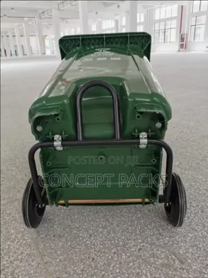 Outdoor 100litres Large Garbage Bin With Wheels.