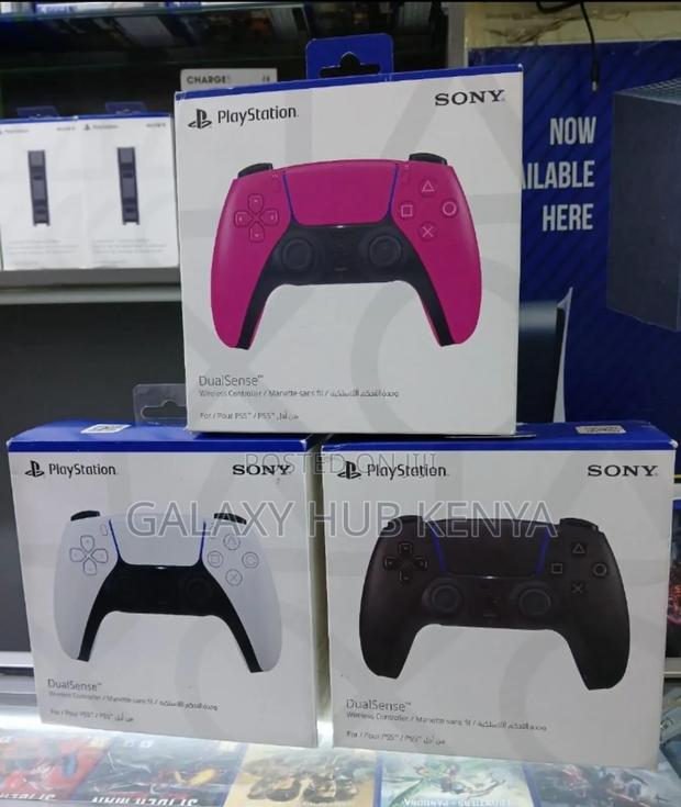Ps5 Dualsense Wireless Controller - main view