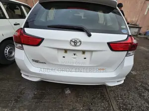 Toyota Corolla Fielder 1.5 Petrol FWD 2018 White