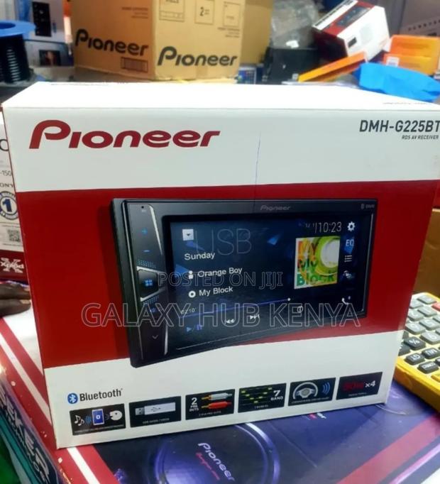 Pioneer 6.2′′ Bluetooth Car Stereo System (Dmh-G225bt) - main view