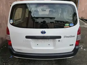 Toyota Probox 1.5 Hybrid DX 2019 White