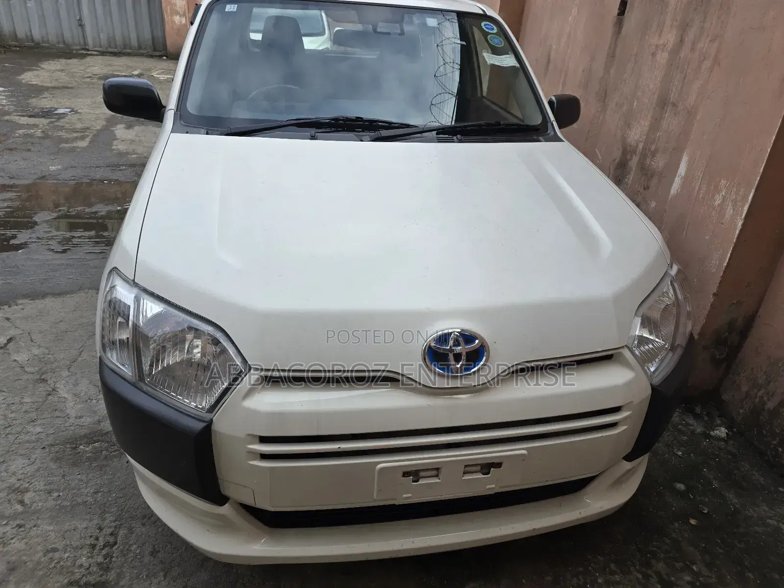 Toyota Probox 1.5 Hybrid DX 2019 White