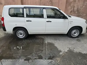 Toyota Probox 1.5 Hybrid DX 2019 White