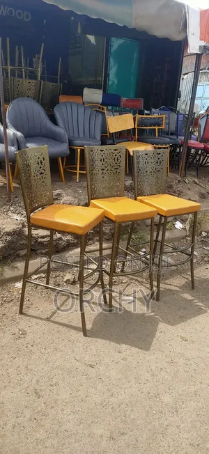 Counter Seats/ High Stools