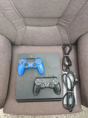 Ps4 Standard,Cables, 2 Pads