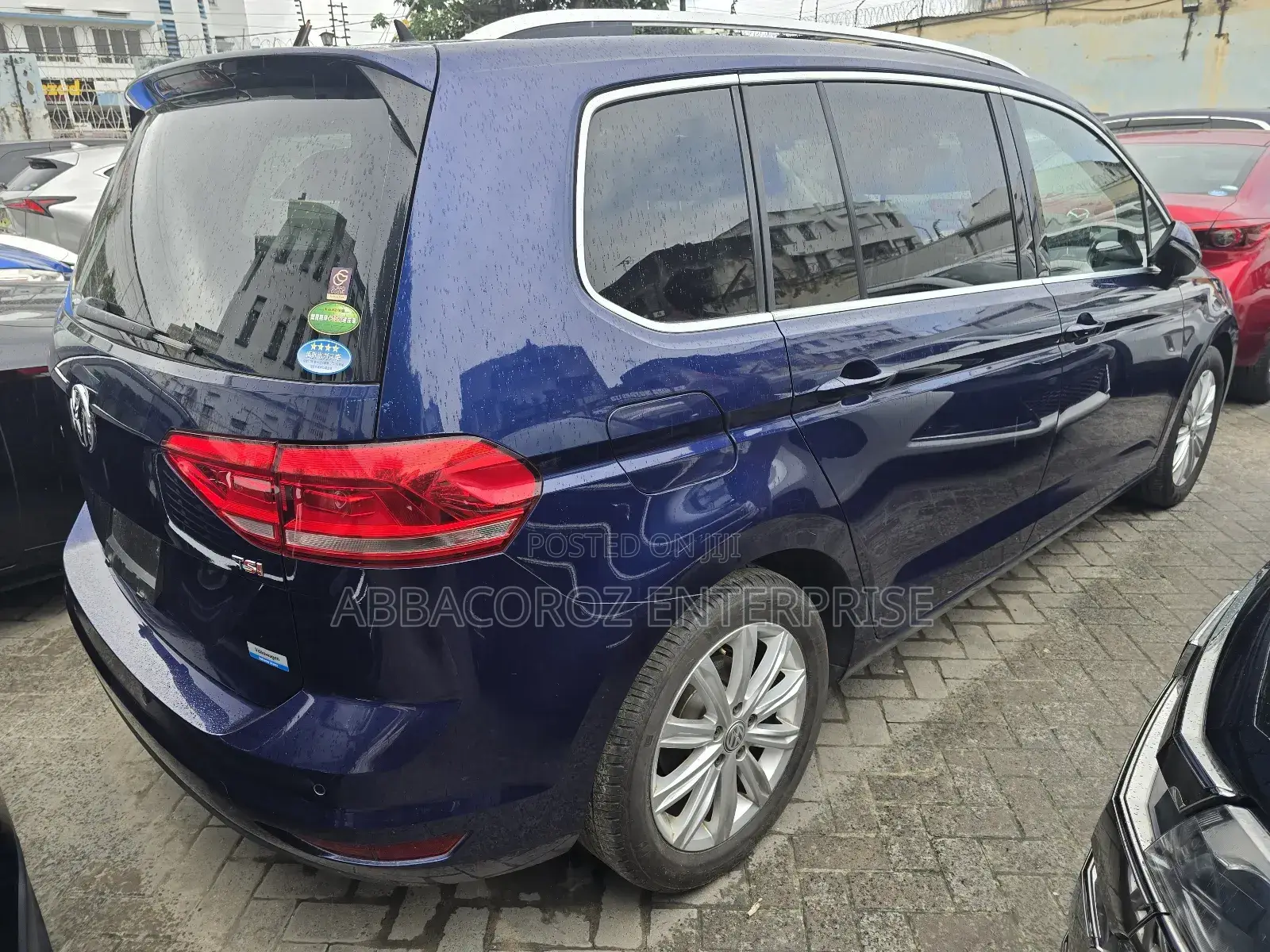 Volkswagen Touran 2018 Blue