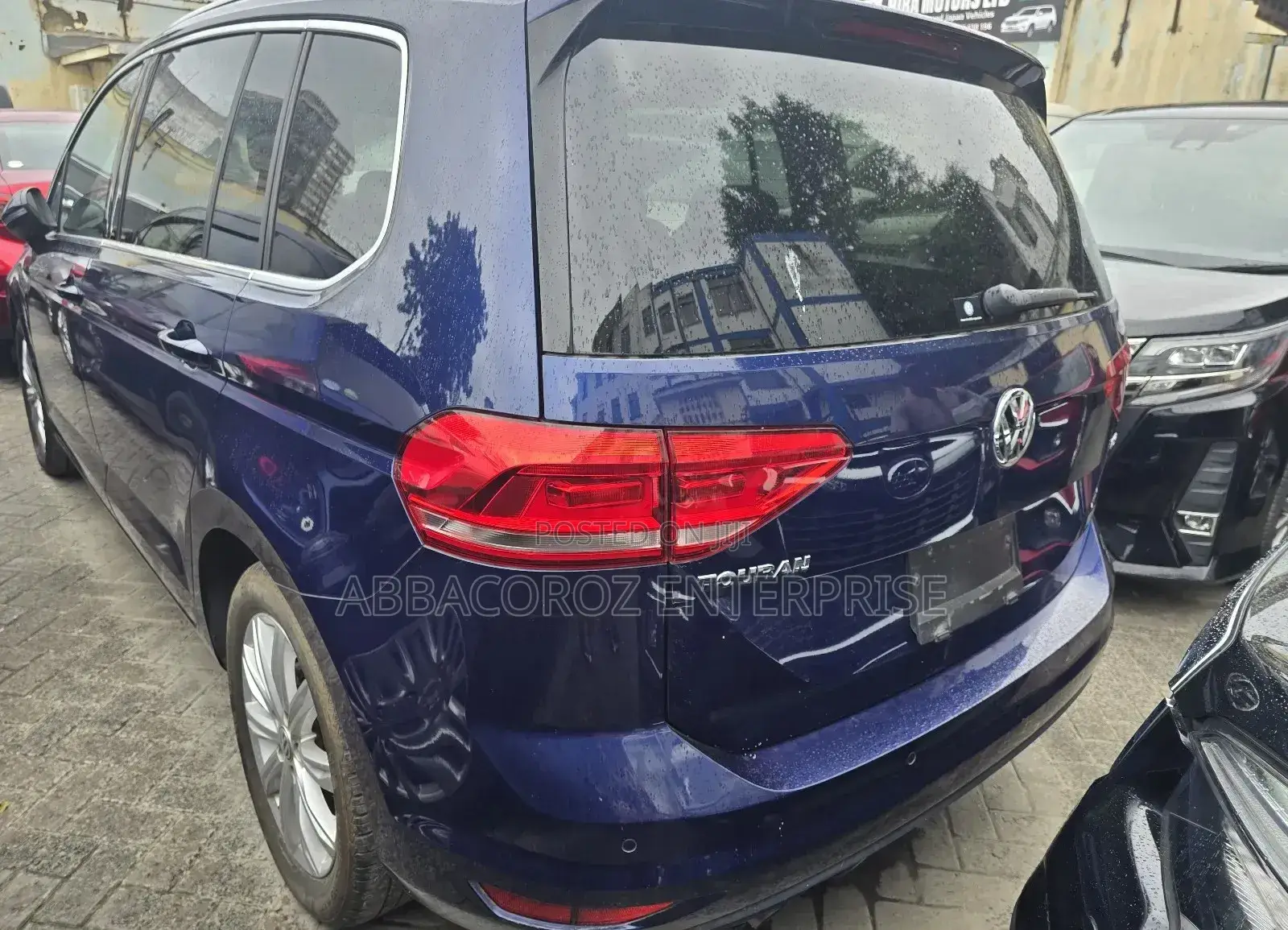 Volkswagen Touran 2018 Blue